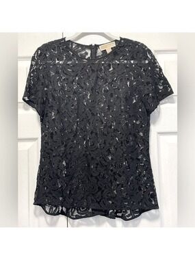 Michael Kors black lace top zip up back short sleeves size Medium